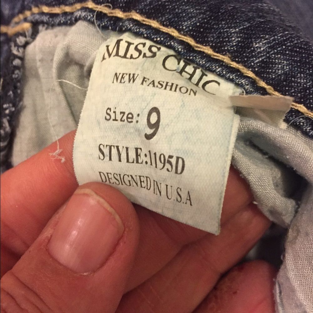 Miss Chic Jeans - Picture 3 of 6